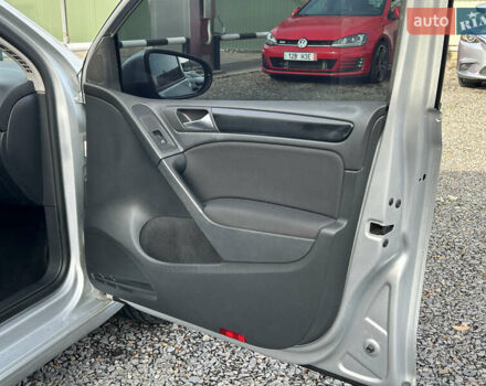 Серый Фольксваген Гольф, объемом двигателя 1.4 л и пробегом 231 тыс. км за 8299 $, фото 11 на Automoto.ua