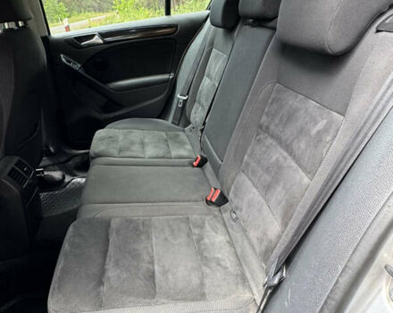 Серый Фольксваген Гольф, объемом двигателя 1.6 л и пробегом 214 тыс. км за 8300 $, фото 26 на Automoto.ua