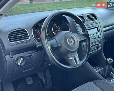 Сірий Фольксваген Гольф, об'ємом двигуна 1.6 л та пробігом 207 тис. км за 7790 $, фото 21 на Automoto.ua