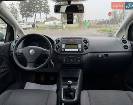 Сірий Фольксваген Гольф, об'ємом двигуна 1.6 л та пробігом 204 тис. км за 7700 $, фото 30 на Automoto.ua