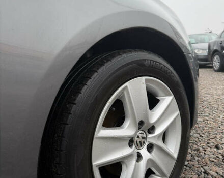 Серый Фольксваген Гольф, объемом двигателя 1.6 л и пробегом 208 тыс. км за 7999 $, фото 20 на Automoto.ua