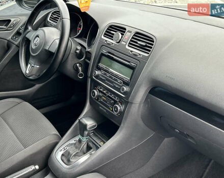 Сірий Фольксваген Гольф, об'ємом двигуна 1.4 л та пробігом 232 тис. км за 8199 $, фото 17 на Automoto.ua