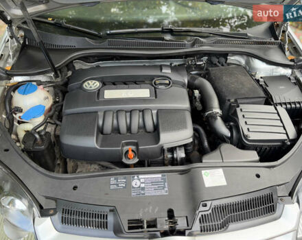 Серый Фольксваген Гольф, объемом двигателя 1.6 л и пробегом 240 тыс. км за 6550 $, фото 23 на Automoto.ua