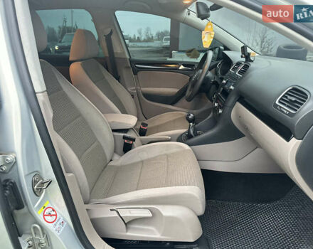 Серый Фольксваген Гольф, объемом двигателя 1.97 л и пробегом 284 тыс. км за 7677 $, фото 9 на Automoto.ua