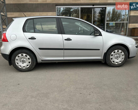 Серый Фольксваген Гольф, объемом двигателя 1.6 л и пробегом 98 тыс. км за 8100 $, фото 35 на Automoto.ua