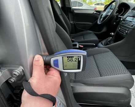 Серый Фольксваген Гольф, объемом двигателя 1.39 л и пробегом 235 тыс. км за 8400 $, фото 96 на Automoto.ua