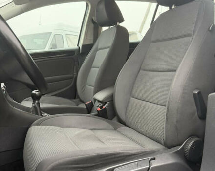 Серый Фольксваген Гольф, объемом двигателя 1.6 л и пробегом 208 тыс. км за 7999 $, фото 26 на Automoto.ua