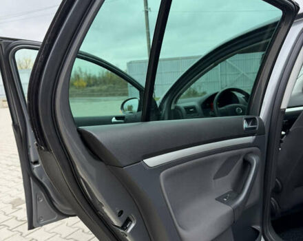 Серый Фольксваген Гольф, объемом двигателя 1.4 л и пробегом 204 тыс. км за 6350 $, фото 20 на Automoto.ua