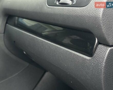 Серый Фольксваген Гольф, объемом двигателя 1.39 л и пробегом 211 тыс. км за 7650 $, фото 37 на Automoto.ua