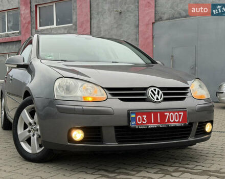 Серый Фольксваген Гольф, объемом двигателя 1.4 л и пробегом 204 тыс. км за 6350 $, фото 4 на Automoto.ua