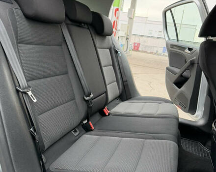 Серый Фольксваген Гольф, объемом двигателя 1.6 л и пробегом 222 тыс. км за 7999 $, фото 32 на Automoto.ua