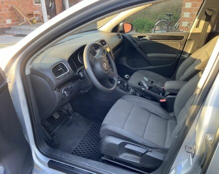 Серый Фольксваген Гольф, объемом двигателя 1.6 л и пробегом 314 тыс. км за 7050 $, фото 3 на Automoto.ua