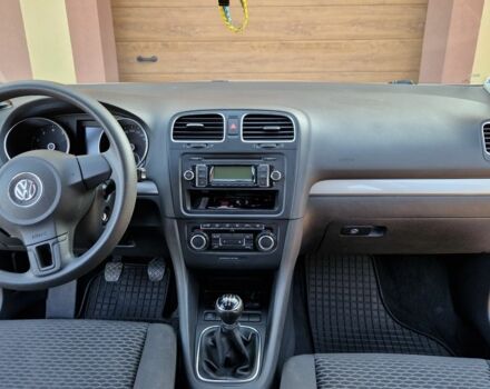 Серый Фольксваген Гольф, объемом двигателя 1.4 л и пробегом 215 тыс. км за 6990 $, фото 6 на Automoto.ua