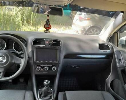 Серый Фольксваген Гольф, объемом двигателя 1.2 л и пробегом 245 тыс. км за 6800 $, фото 10 на Automoto.ua