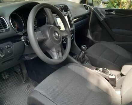 Серый Фольксваген Гольф, объемом двигателя 1.2 л и пробегом 245 тыс. км за 6800 $, фото 4 на Automoto.ua