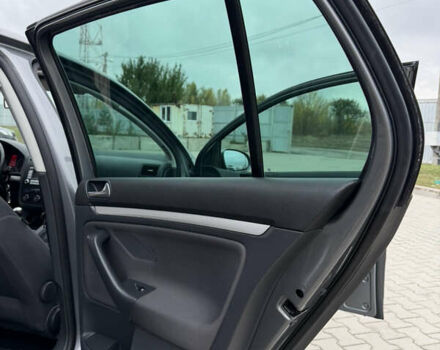 Серый Фольксваген Гольф, объемом двигателя 1.4 л и пробегом 204 тыс. км за 6350 $, фото 27 на Automoto.ua