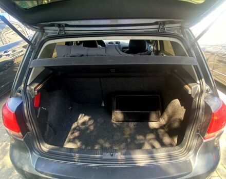 Серый Фольксваген Гольф, объемом двигателя 1.6 л и пробегом 185 тыс. км за 7800 $, фото 6 на Automoto.ua