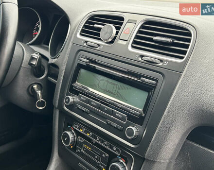 Сірий Фольксваген Гольф, об'ємом двигуна 1.4 л та пробігом 232 тис. км за 8199 $, фото 18 на Automoto.ua