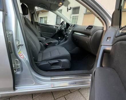 Сірий Фольксваген Гольф, об'ємом двигуна 1.6 л та пробігом 194 тис. км за 7700 $, фото 6 на Automoto.ua