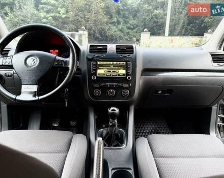 Серый Фольксваген Гольф, объемом двигателя 1.4 л и пробегом 170 тыс. км за 5299 $, фото 7 на Automoto.ua