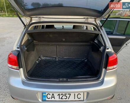 Серый Фольксваген Гольф, объемом двигателя 1.6 л и пробегом 213 тыс. км за 7600 $, фото 7 на Automoto.ua