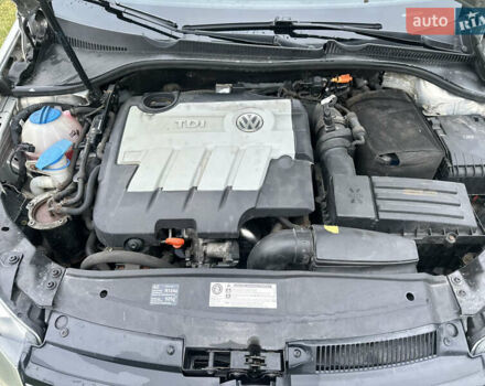 Серый Фольксваген Гольф, объемом двигателя 1.97 л и пробегом 284 тыс. км за 7677 $, фото 22 на Automoto.ua