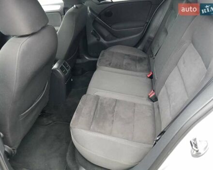 Серый Фольксваген Гольф, объемом двигателя 1.39 л и пробегом 235 тыс. км за 6500 $, фото 6 на Automoto.ua