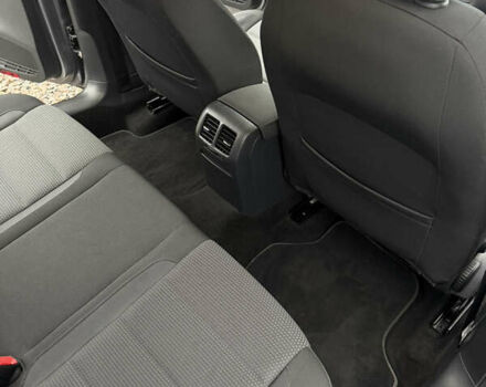 Серый Фольксваген Гольф, объемом двигателя 1.6 л и пробегом 208 тыс. км за 7999 $, фото 36 на Automoto.ua