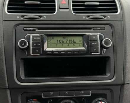 Серый Фольксваген Гольф, объемом двигателя 1.6 л и пробегом 222 тыс. км за 7999 $, фото 42 на Automoto.ua