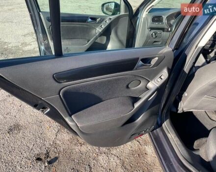 Сірий Фольксваген Гольф, об'ємом двигуна 1.39 л та пробігом 202 тис. км за 6000 $, фото 9 на Automoto.ua