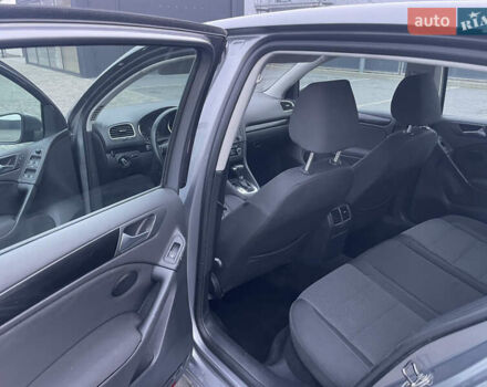 Серый Фольксваген Гольф, объемом двигателя 1.39 л и пробегом 246 тыс. км за 7950 $, фото 6 на Automoto.ua