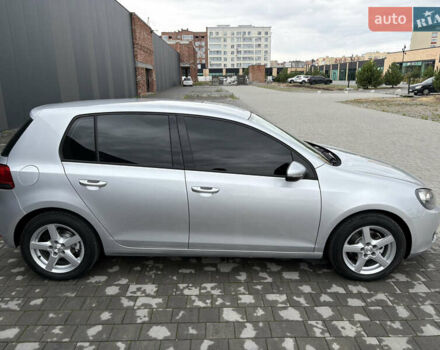 Серый Фольксваген Гольф, объемом двигателя 1.6 л и пробегом 216 тыс. км за 7700 $, фото 6 на Automoto.ua