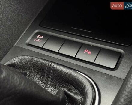 Серый Фольксваген Гольф, объемом двигателя 1.39 л и пробегом 211 тыс. км за 7650 $, фото 34 на Automoto.ua