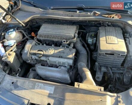 Сірий Фольксваген Гольф, об'ємом двигуна 1.39 л та пробігом 202 тис. км за 6000 $, фото 11 на Automoto.ua