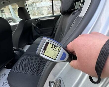 Серый Фольксваген Гольф, объемом двигателя 1.39 л и пробегом 235 тыс. км за 8400 $, фото 92 на Automoto.ua