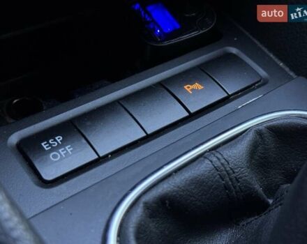 Серый Фольксваген Гольф, объемом двигателя 1.39 л и пробегом 244 тыс. км за 6950 $, фото 26 на Automoto.ua