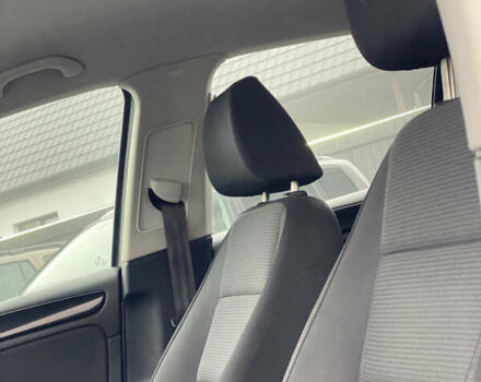 Серый Фольксваген Гольф, объемом двигателя 1.6 л и пробегом 213 тыс. км за 7950 $, фото 12 на Automoto.ua