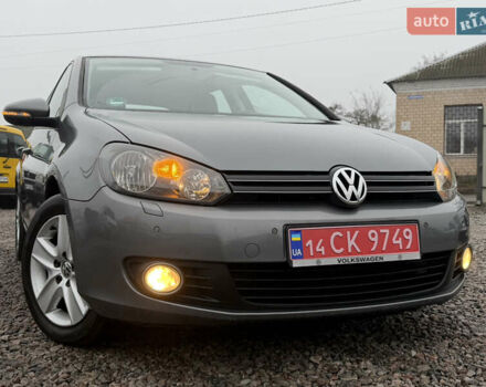 Серый Фольксваген Гольф, объемом двигателя 1.6 л и пробегом 208 тыс. км за 7999 $, фото 6 на Automoto.ua