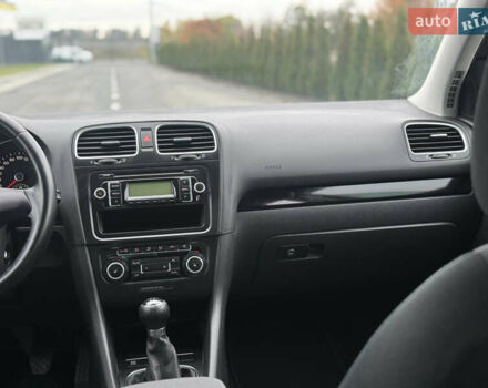 Сірий Фольксваген Гольф, об'ємом двигуна 1.6 л та пробігом 203 тис. км за 7800 $, фото 23 на Automoto.ua