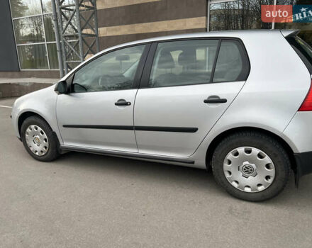 Серый Фольксваген Гольф, объемом двигателя 1.6 л и пробегом 98 тыс. км за 8100 $, фото 37 на Automoto.ua