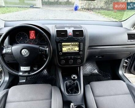 Серый Фольксваген Гольф, объемом двигателя 1.4 л и пробегом 170 тыс. км за 5299 $, фото 1 на Automoto.ua