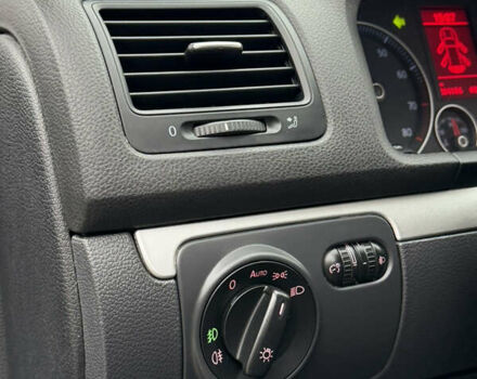 Серый Фольксваген Гольф, объемом двигателя 1.4 л и пробегом 204 тыс. км за 6350 $, фото 33 на Automoto.ua