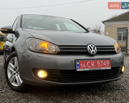 Серый Фольксваген Гольф, объемом двигателя 1.6 л и пробегом 208 тыс. км за 7999 $, фото 5 на Automoto.ua