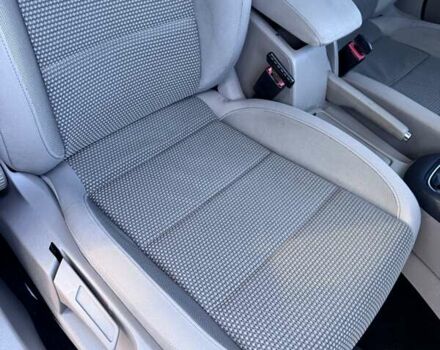 Серый Фольксваген Гольф, объемом двигателя 1.97 л и пробегом 285 тыс. км за 6700 $, фото 33 на Automoto.ua