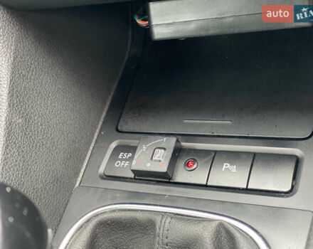 Серый Фольксваген Гольф, объемом двигателя 1.6 л и пробегом 213 тыс. км за 7950 $, фото 21 на Automoto.ua