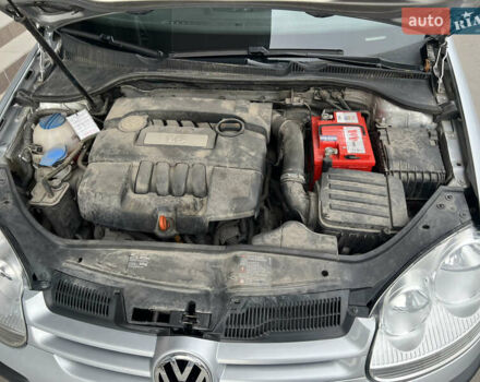 Серый Фольксваген Гольф, объемом двигателя 1.6 л и пробегом 98 тыс. км за 8100 $, фото 40 на Automoto.ua