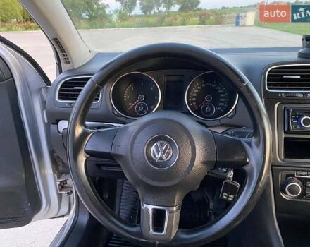 Серый Фольксваген Гольф, объемом двигателя 1.6 л и пробегом 213 тыс. км за 7600 $, фото 13 на Automoto.ua