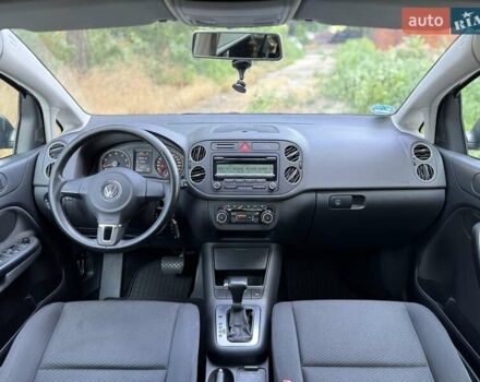 Серый Фольксваген Гольф, объемом двигателя 1.39 л и пробегом 166 тыс. км за 8500 $, фото 16 на Automoto.ua