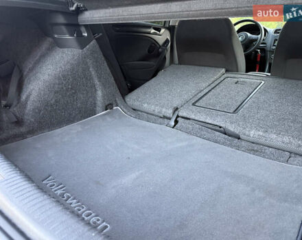 Серый Фольксваген Гольф, объемом двигателя 1.6 л и пробегом 155 тыс. км за 8450 $, фото 41 на Automoto.ua