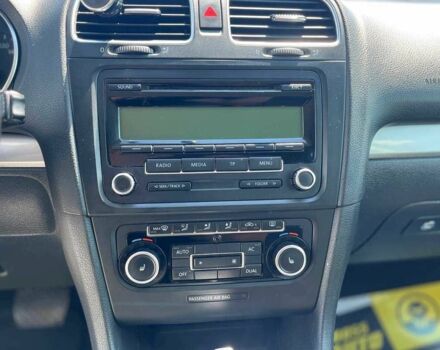 Серый Фольксваген Гольф, объемом двигателя 1.6 л и пробегом 240 тыс. км за 8600 $, фото 17 на Automoto.ua